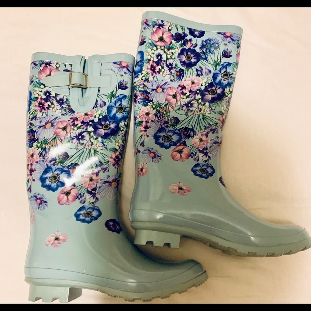 Sweet Gardening/Rain Boots.🌂🖼🌸🌈